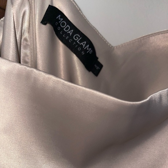 Moda Glam Boutique ANGELINA OVERSIZED BOW GOWN- CHAMPAGNE - Picture 7 of 9